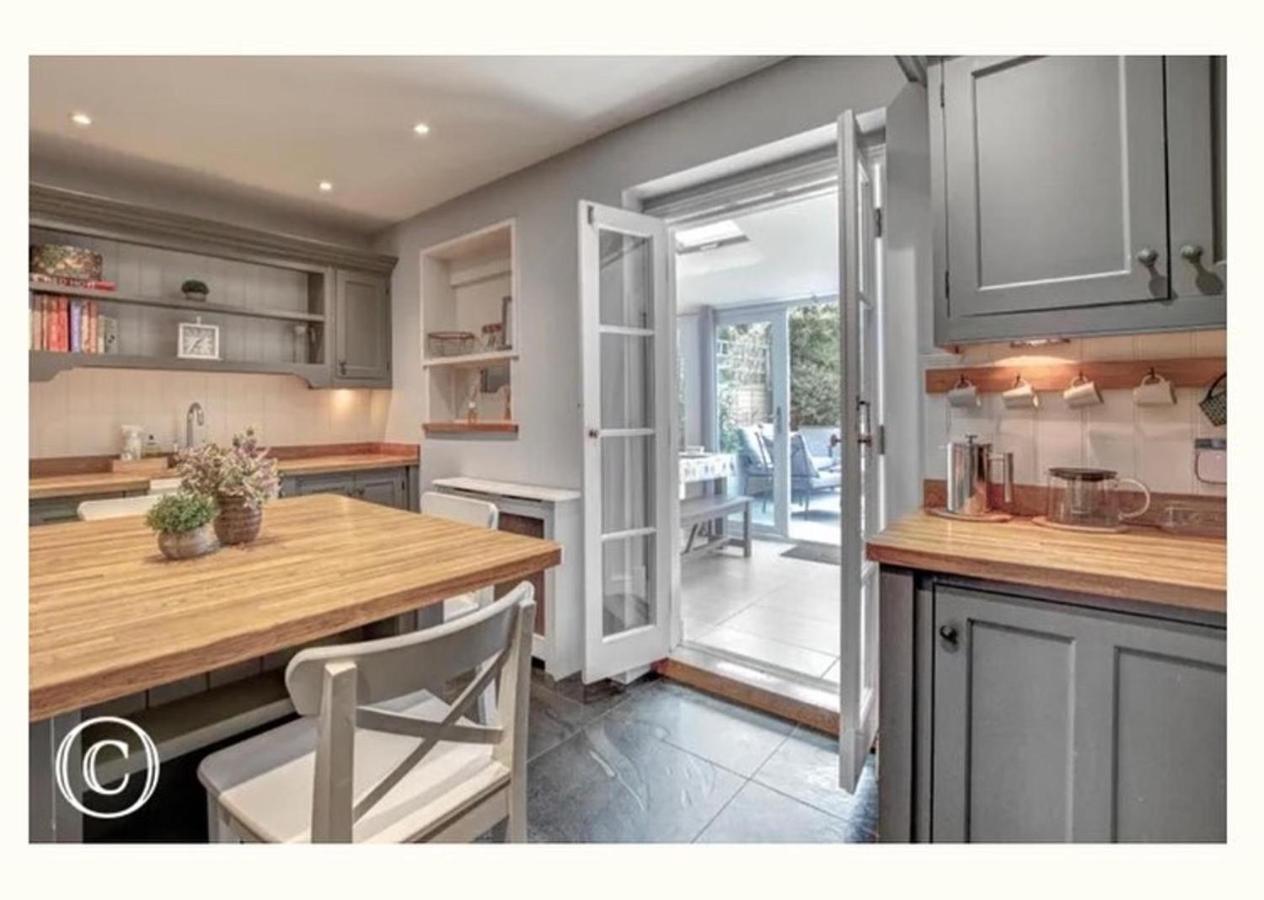 Charming 3-Bed Cottage In Swanage Esterno foto